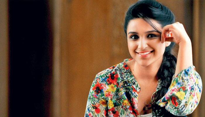 See pic: Parineeti Chopra visits Lalbaugcha Raja!