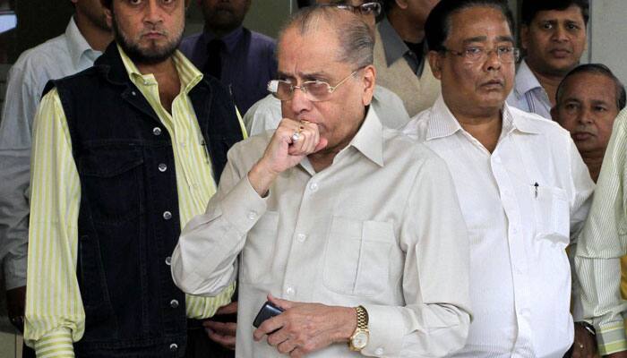 His lowest moment in cricket administration perhaps came in the year 2006 when he was expelled from the BCCI for alleged misappropriation of funds. Dalmiya resigned from the Cricket Association of Bengal (CAB) in 2007 on similar charges.
