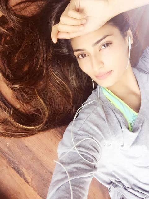 Back to it. ✔#postworkout - Twitter@theathiyashetty