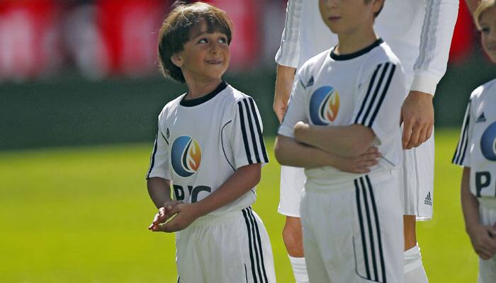 WATCH: Cristiano Ronaldo meets Syrian boy famously tripped by camerawoman 