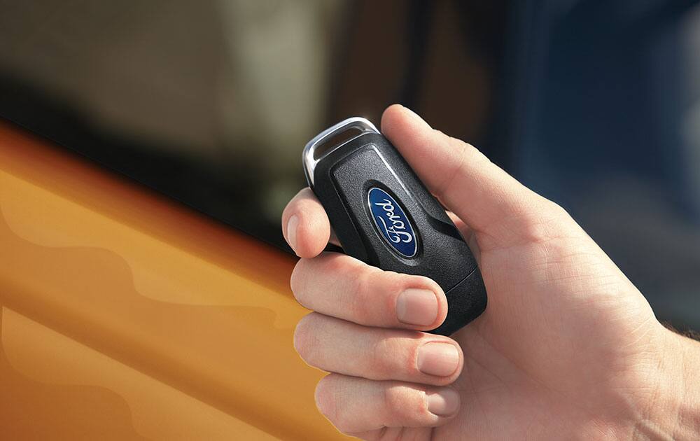 Ford MyKey allows owners to program the car’s keys with restricted driving modes such as encouraging usage of seatbelts, limiting the vehicle top speed and regulating the volume for the music system.