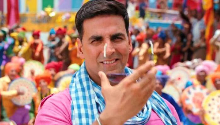 Impressive! Akshay Kumar shoots with a lion Impressive! Akshay Kumar shoots with a lion