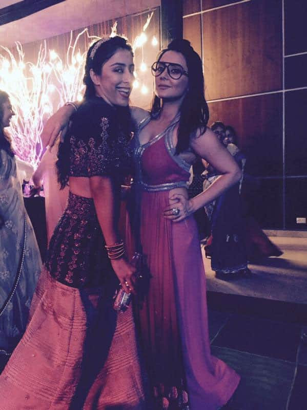 Rock the Sangeet! Wedding times fun... Ashi and me ! - Twitter@Minissha_Lamba