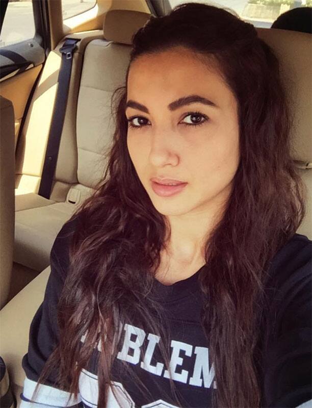 GAUAHAR KHAN :- Why r there only 24 hours in a day... need more... Sooooo much to do... -instagram