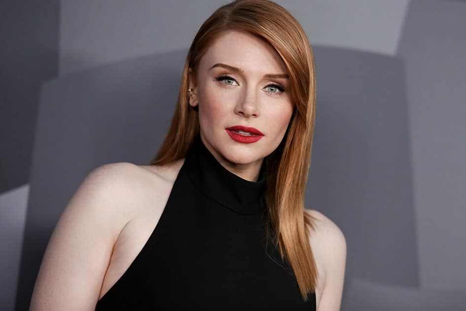 Actress Bryce Dallas Howard arrives at the Los Angeles Philharmonic 2015/2016 season opening gala.