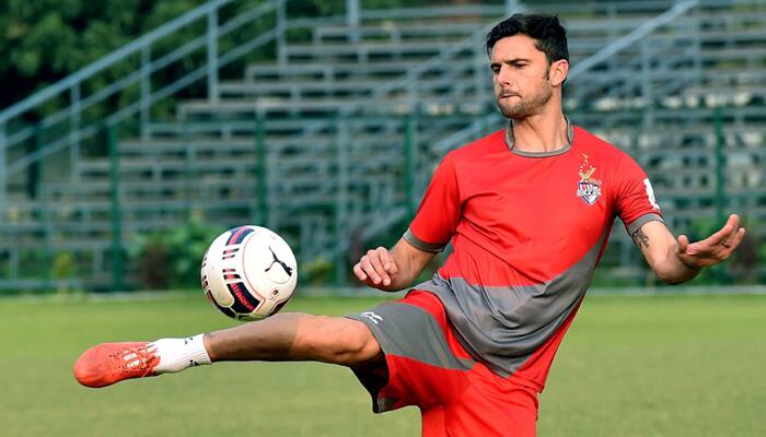 Former Portugal striker Helder Postiga signed for Atletico de Kolkata as their marquee player and the level of experience he brings will pump up their forward line. Postiga is likely to partner Iain Hume in a new look attack for the defending champions who have sold Fikru. Postiga's presence seems to have lifted the Kolkata side. Postiga recently said he was eager to emulate the deeds of former Spanish World Cupper Luis Garcia. Kolkata will look forward to Postiga score goals and the 32-year-old knows he will have to deliver the goods.
