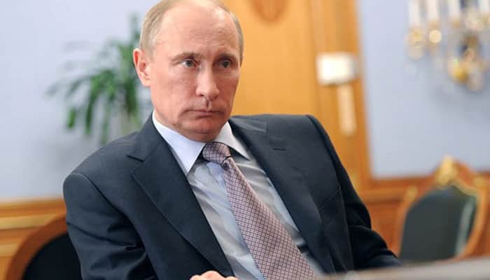 Vladimir Putin holds first talks with Western leaders since Syria strikes