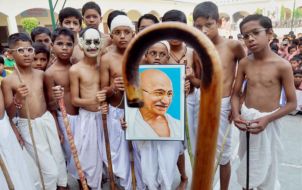 School children celebrating Gandhi Jayanti in Moradabad.