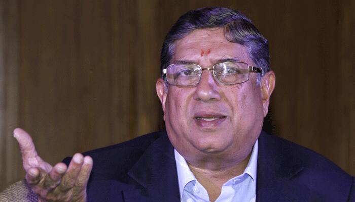 SC leaves it to BCCI to take call on keeping N Srinivasan away