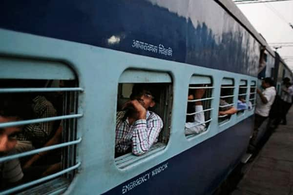 Govt clears bonus for railways employees