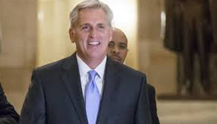Republican chaos as Kevin McCarthy quits US House Speaker race
