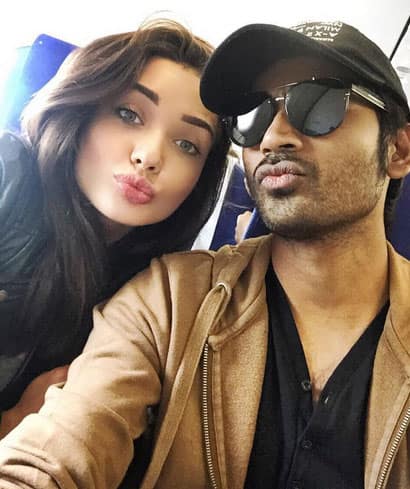 Soooo.. @dhanushviews has taught me the true essence of being an actor.. And in return I've taught him how to be the ultimate selfie pouter  Very veryyyy excited for you guys and girls to see the first look of my next movie release opposite Dhanush for VIP2.. First look OUT TOMORROW!!!! #DiwaliRelease - Instagram@iamamyjackson