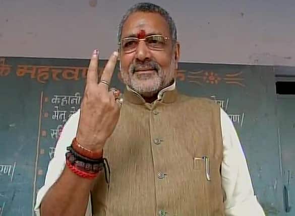 Polling underway for 1st phase of #Biharpolls: Union Minister Giriraj Singh casts his vote in Barahiya  -twitter@ANI_news