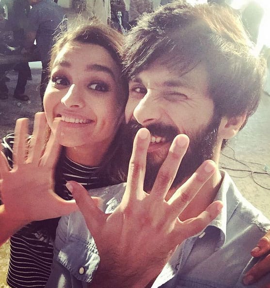 10 days to go #shaandaarfun - Instagram@shahidkapoor