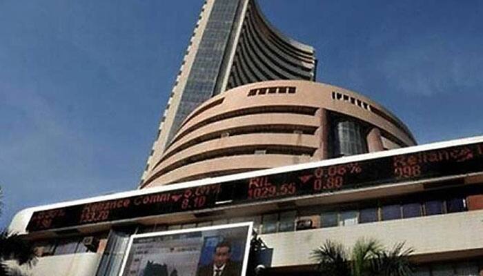 Sensex tumbles 175 points as Infosys adds to the fear factor