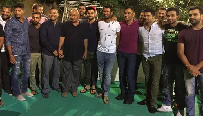 PHOTOS: Team India dines at Cheteshwar Pujara&#039;s home in Rajkot!