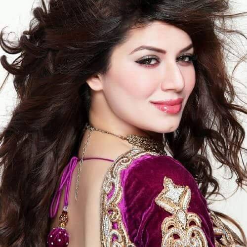 Nothing more beautiful than ur Messed up Hair. Twitter@kainaatarora