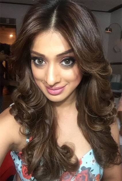 When u love what u have, u have everything u need. Twitter@iamlakshmirai