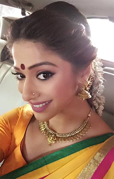 Happy Dusshera everyone lots of love God bless #JaiMataDi Twitter@iamlakshmirai