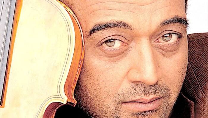 AR Rahman works only in dark, reveals Lucky Ali