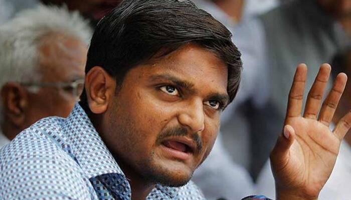 Quota stir: Hardik Patel&#039;s sedition case to stay, supporters threaten suicide