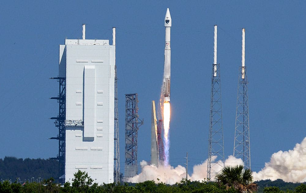 A United Launch Alliance Atlas V lifts off from Cape Canaveral Air Force Station in Cape Canaveral, Fla.