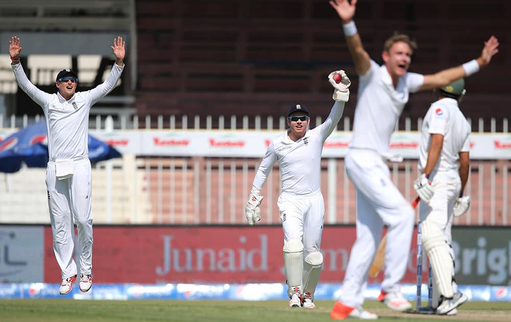 England's players appeal unsuccessfully the dismissal of Pakistan's Younis Khan during Pakistan and England Test match at the Sharjah Cricket Stadium in Sharjah, United Arab Emirates.