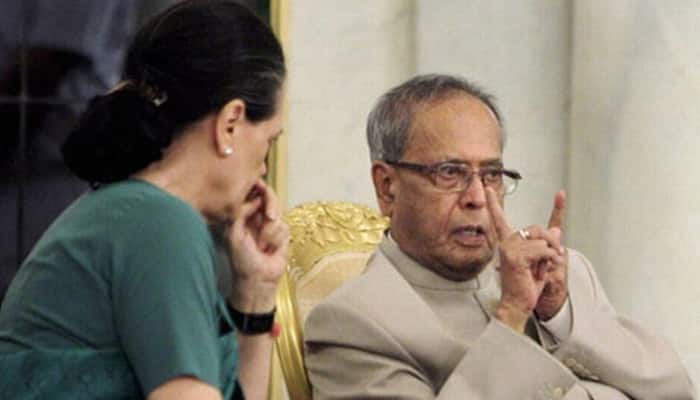 Sonia Gandhi meets President over &#039;intolerance&#039;, to lead Congress march on Tuesday