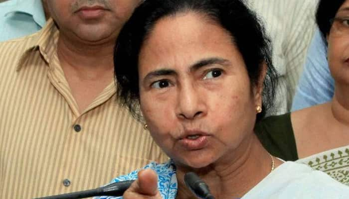 Mamata pleads with investors with folded hands, opposition ridicules