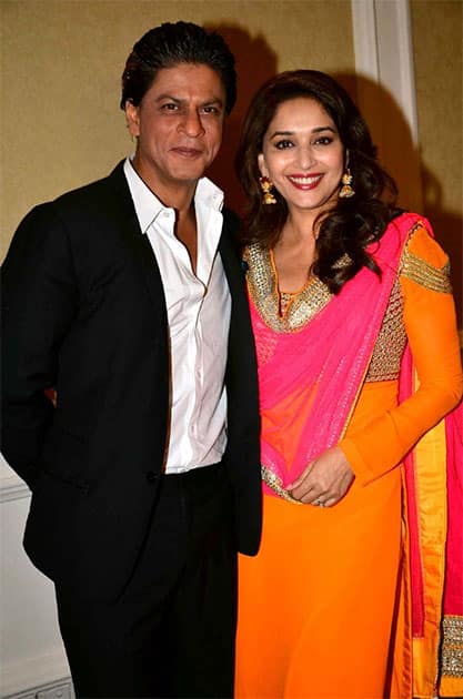 Here's wishing @iamsrk a very Happy Birthday. Have a fab day and fantastic year! Twitter@MadhuriDixit