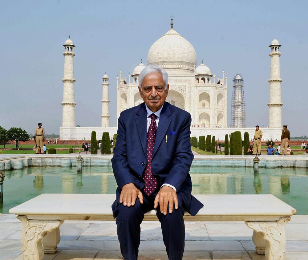 Jammu & Kashmir Chief Minister Mufti Mohammad Sayeed poses for photo during his visit at Taj Mahal.

