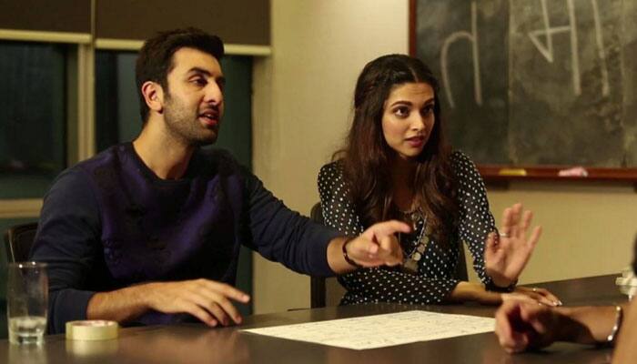 Watch: Ranbir, Deepika&#039;s &#039;Publicity Ka Tamasha&#039;!