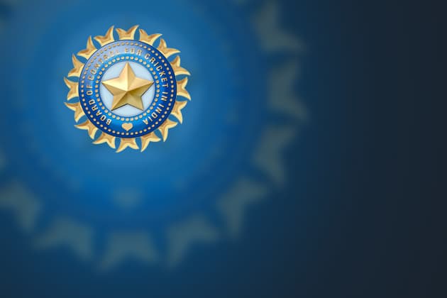 Cricket fans deprived of radio commentary due to impasse between BCCI, AIR