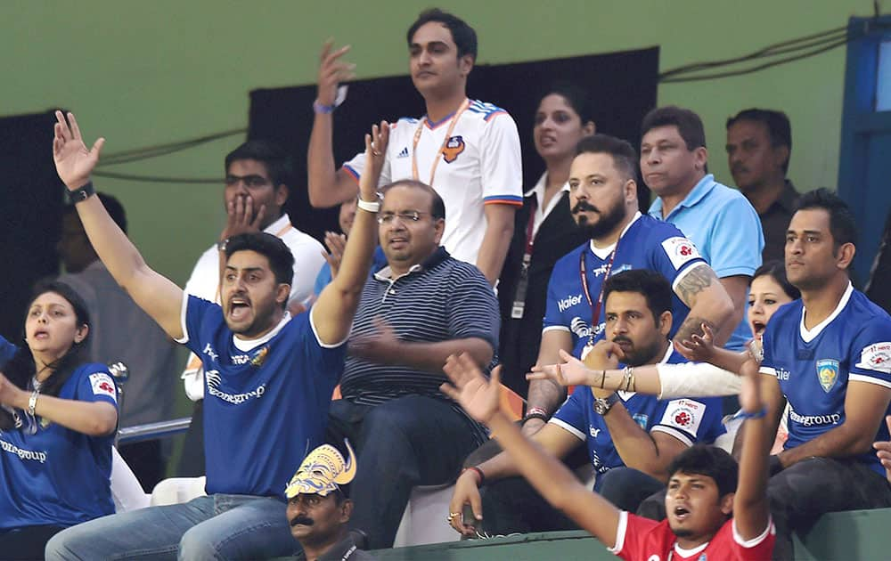 MS Dhoni and Abhishek Bachchan during the Indian Super League (ISL) match between Chennaiyin FC and FC Goa at Jawaharlal Nehru Stadium in Chennai.