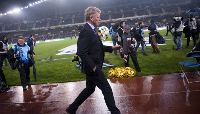 Real Sociedad coach David Moyes under pressure after Las Palmas defeat