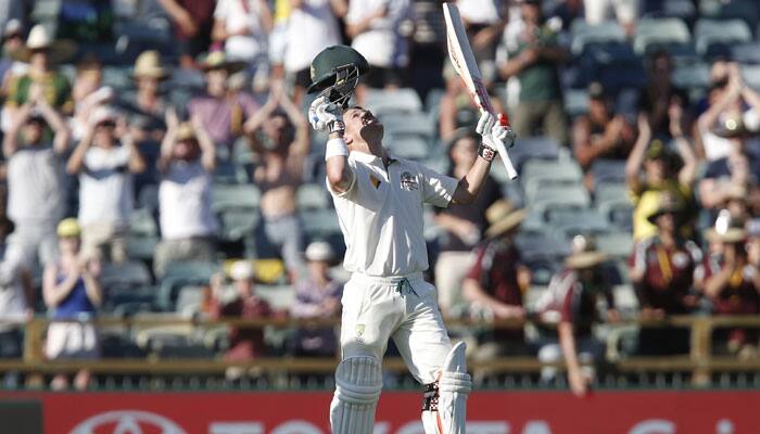 Cricket world laud David Warner for majestic double ton against New Zealand