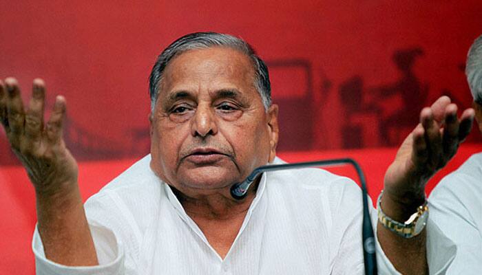 Why Mulayam Singh gets spooked by mobile phones?