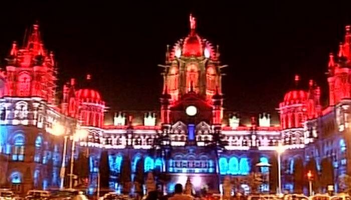 Indians observe candle light vigil in solidarity with Paris victims