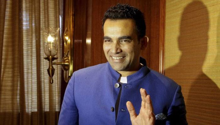 Harbhajan Singh&#039;s poll: Should Zaheer Khan marry this year or next year?