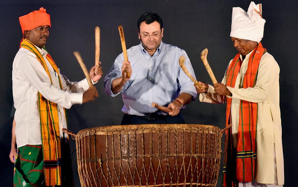 Cyrus Mistry, Chairman, Tata Group beats the Nagara (traditional drum) with traditional tribal leaders, at Samvaad – A Tribal Conclave, organised by Tata Steel in Jamshedpur.