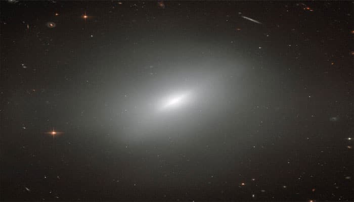 See pic: NASA&#039;s Hubble telescope uncovers dynamic, elliptical galaxy