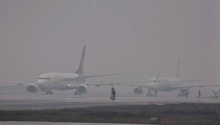Winter fog hits air travel early this year