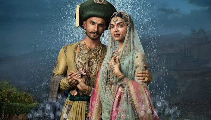 Watch: Fierce Ranveer Singh in &#039;Malhari&#039; song from &#039;Bajirao Mastani&#039;