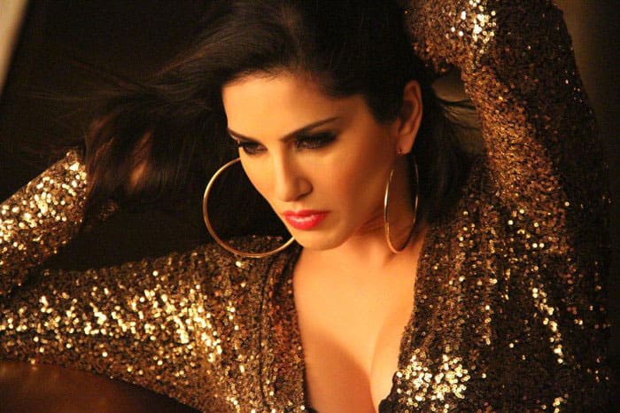 The sexy @SunnyLeone & dazzling @TheKanikakapoor duo are back with another sizzling music video! Are you excited? -twitter@thegimas 