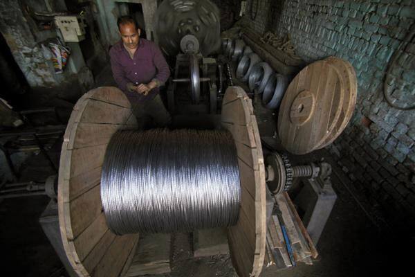 India&#039;s manufacturing growth at 25-month low in November 