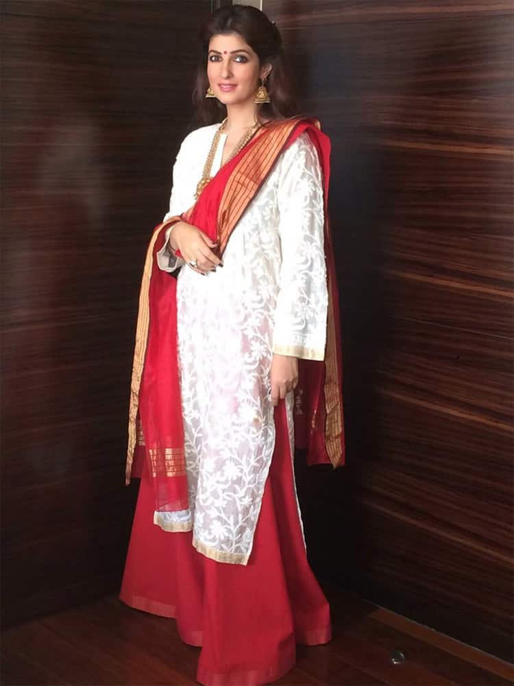 Mere bindya teri nindiya and all that jazz :) All dressed in my traditional best for @Ranka_Jewellers. Twitter‏@mrsfunnybones