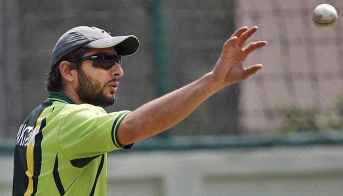 Arrested ISI agent&#039;s brother seen with Pakistan cricketer Shahid Afridi 