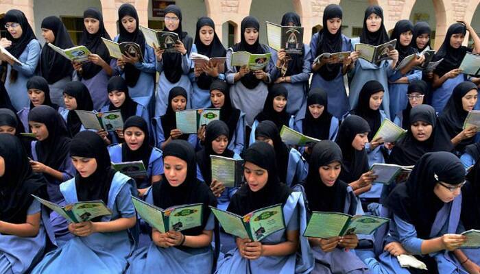 Srinagar girls ignore Asiya Andrabi&#039;s warning, embark on Army-sponsored tour