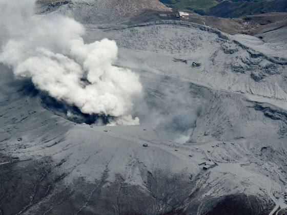 Japan&#039;s active volcano Mt Aso erupts, spews smoke 700 metres into air