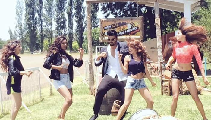 &#039;Khatron Ke Khiladi&#039;: Arjun Kapoor shakes a leg on the sets!